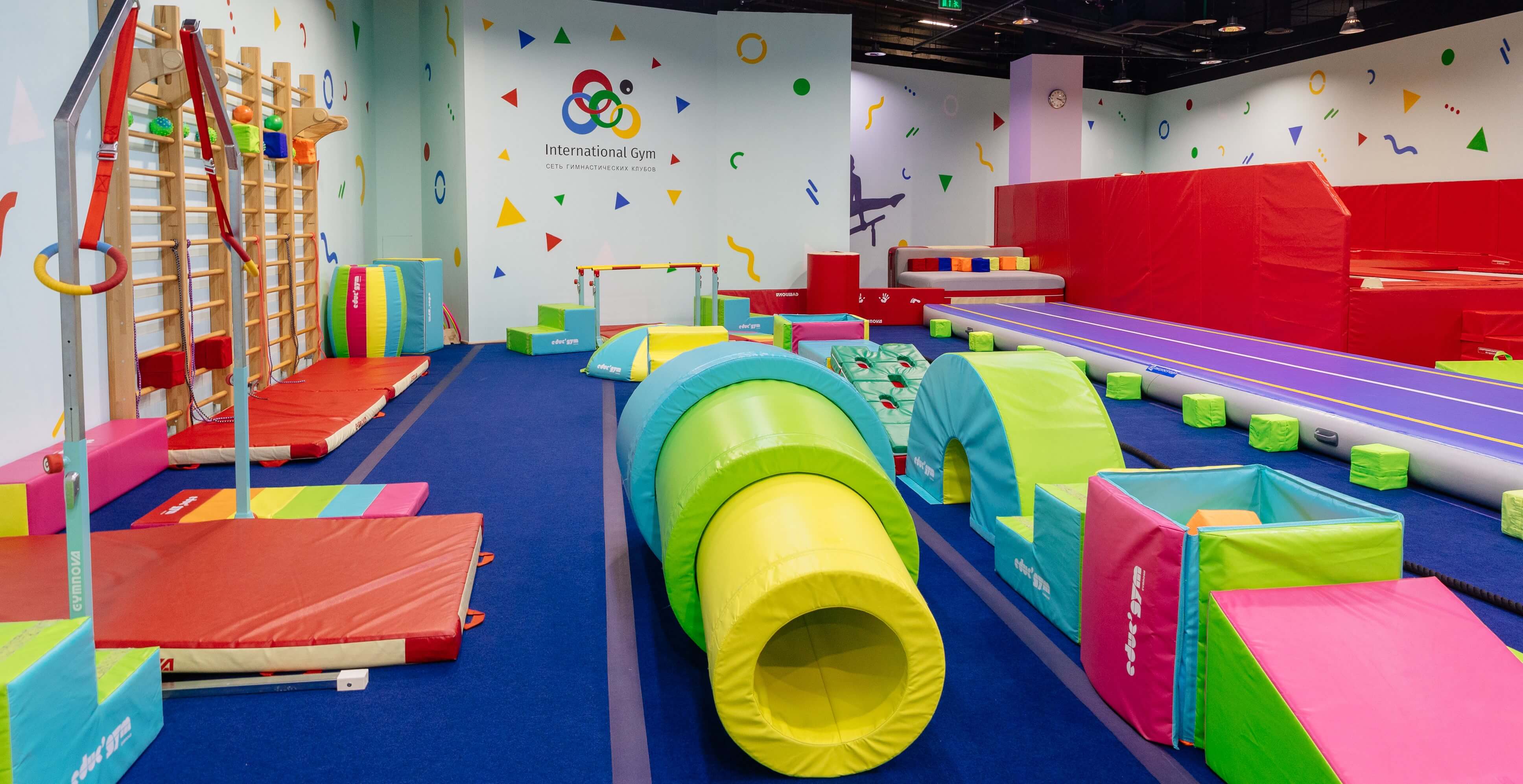 Внутреннее пространство гимнастического клуба IGYM